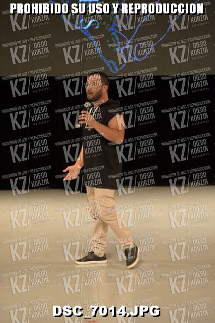 CANTANTE 6