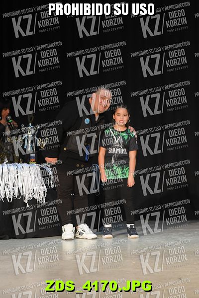 PREMIOS B2